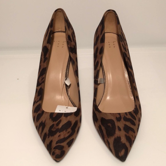 a new day Shoes - New women’s tiger print shoes sz 10